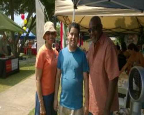 Thom Gossom Jr. Family