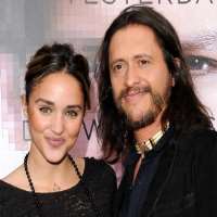 Clifton Collins Jr. wife Megan Ozurovich Clifton Collins Jr. wife Megan Ozurovich