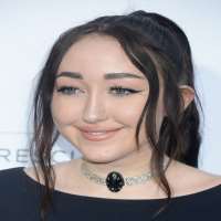 Miley Cyrus sister Noah Cyrus