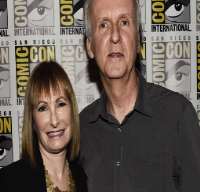 James Cameron wife Gale Anne Hurd James Cameron wife Gale Anne Hurd