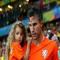 Robin van Persie daughter Dina Robin van Persie daughter Dina
