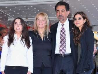Joe Mantegna Family
