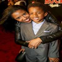 Renee Elise Goldsberry son Benjamin Johnson