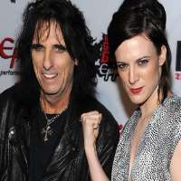 Alice Cooper Birthday, Real Name, Age, Weight, Height, Family, Facts ...