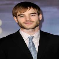 Shannon Woodward boyfriend David Gallagher Shannon Woodward boyfriend David Gallagher
