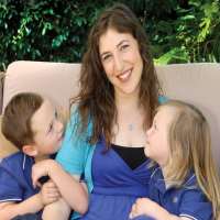 Mayim Bialik Birthday, Real Name, Age, Weight, Height, Family, Facts ...