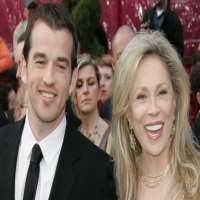 Faye Dunaway son Liam Dunaway O'Neill Faye Dunaway son Liam Dunaway O'Neill