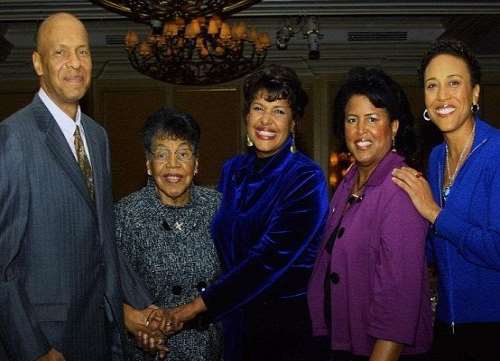Robin Roberts (Newscaster) Family