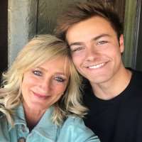 Peyton Meyer Mother Elizabeth Meyer