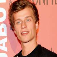 Richard Hilton son Conrad Hughes Hilton