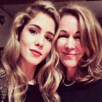 Emily Bett Rickards Mother Diane Greig Emily Bett Rickards Mother Diane Greig