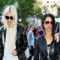 Taylor Momsen Mother Collette Momsen Taylor Momsen Mother Collette Momsen