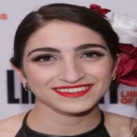 Gloria Estefan child Emily