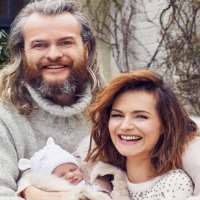 Kara Tointon son Son