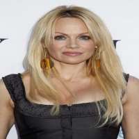 Usher girlfriend Pamela Anderson Usher girlfriend Pamela Anderson