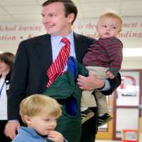 Chris Murphy son Owen Murphy Chris Murphy son Owen Murphy