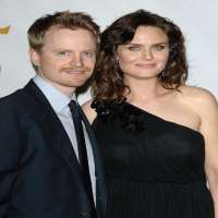 Emily Deschanel boyfriend David Hornsby Emily Deschanel boyfriend David Hornsby