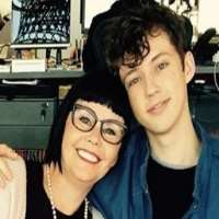 Troye Sivan Mother Laurelle Mellet Troye Sivan Mother Laurelle Mellet