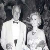 Conrad Hilton Birthday, Real Name, Age, Weight, Height, Family, Facts ...