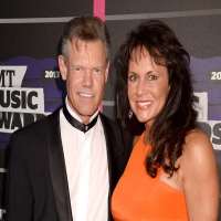 Randy Travis wife Mary Davis