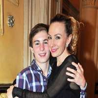 Lisa McCune son Archer James Disney Lisa McCune son Archer James Disney