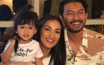 Rio Dewanto Family