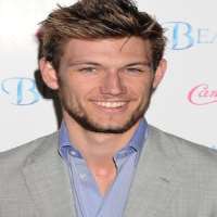 Riley Keough boyfriend Alex Pettyfer Riley Keough boyfriend Alex Pettyfer