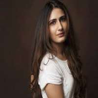 Kartik Aaryan girlfriend Fatima Sana Shaikh (Rumor) Kartik Aaryan girlfriend Fatima Sana Shaikh (Rumor)