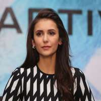 Zachary Levi girlfriend Nina Dobrev