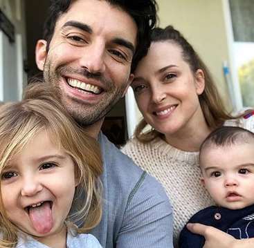 Justin Baldoni Family