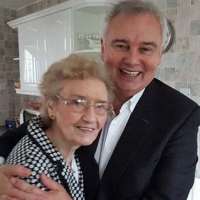 Eamonn Holmes Birthday, Real Name, Age, Weight, Height, Family, Facts ...