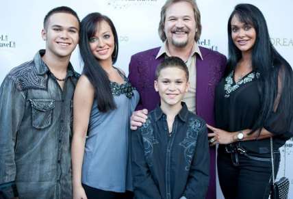 Travis Tritt Family