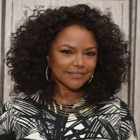 Don Johnson girlfriend Lynn Whitfield Don Johnson girlfriend Lynn Whitfield