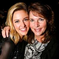 Taylor Louderman Mother Suzanne Louderman