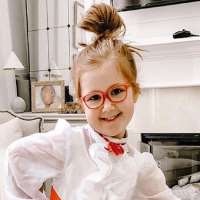 TiffanyD daughter Olivia TiffanyD daughter Olivia