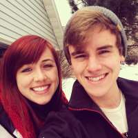 Connor Franta sister Nicola Franta