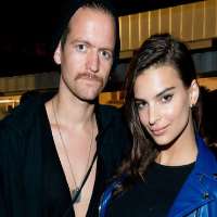 Emily Ratajkowski boyfriend Andrew Dryden Emily Ratajkowski boyfriend Andrew Dryden