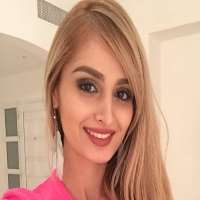 Mo Vlogs sister Parisa Aka Lana