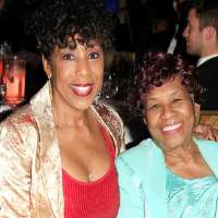 Dawnn Lewis Birthday, Real Name, Age, Weight, Height, Family, Facts ...