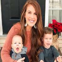 Rachel Earls son Leo Earls Rachel Earls son Leo Earls