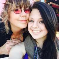 Susan Cowsill daughter Miranda Holsapple Susan Cowsill daughter Miranda Holsapple