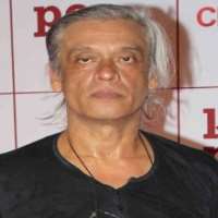 Chitrangada Singh boyfriend Sudhir Mishra (Rumor) Chitrangada Singh boyfriend Sudhir Mishra (Rumor)