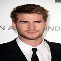 Maika Monroe boyfriend Liam Hemsworth