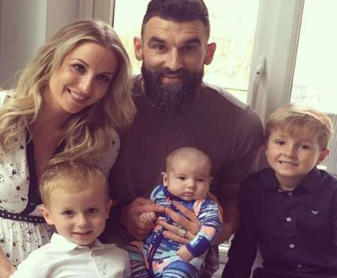 Mile Jedinak Family