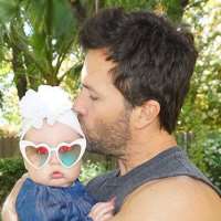 Travis Dean (YouTuber) daughter Snow Rose Travis Dean (YouTuber) daughter Snow Rose