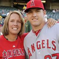 Mike Trout Birthday, Real Name, Age, Weight, Height, Family, Facts ...