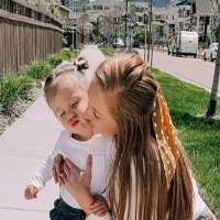 Katie Gonzales daughter Ella Ray Katie Gonzales daughter Ella Ray