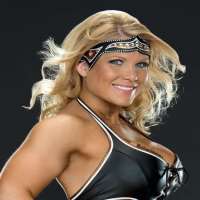 Edge (Wrestler) girlfriend Beth Phoenix Edge (Wrestler) girlfriend Beth Phoenix