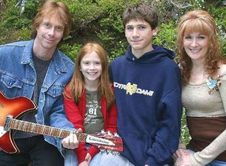 Liliana Mumy Family