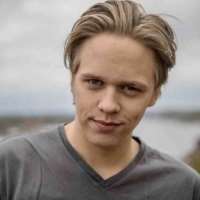 Stellan Skarsgard child Valter Skarsgard Stellan Skarsgard child Valter Skarsgard